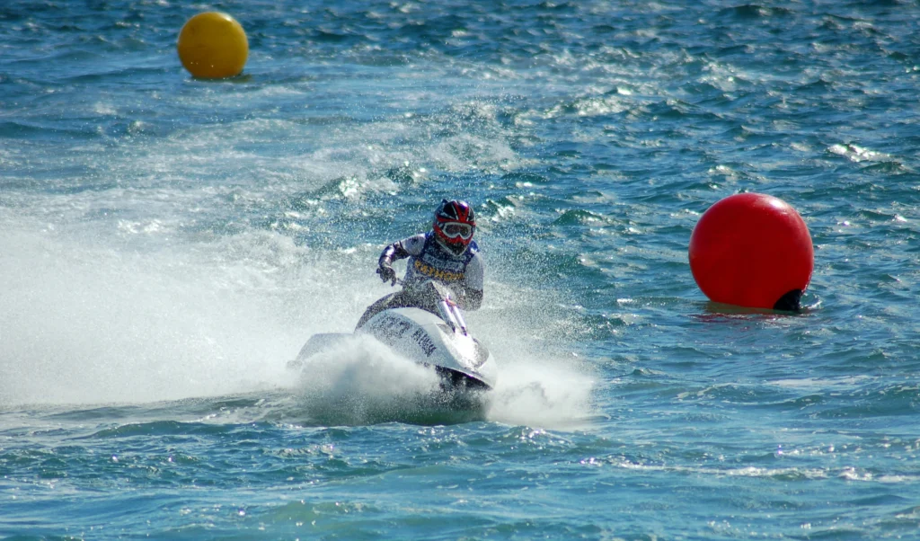 dubai trip jet skiing